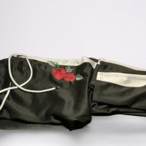 Screenshot Black/White Floral Sweatpants